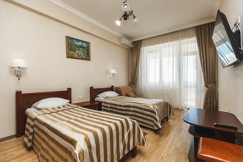 Стандарт с балконом и видом на море